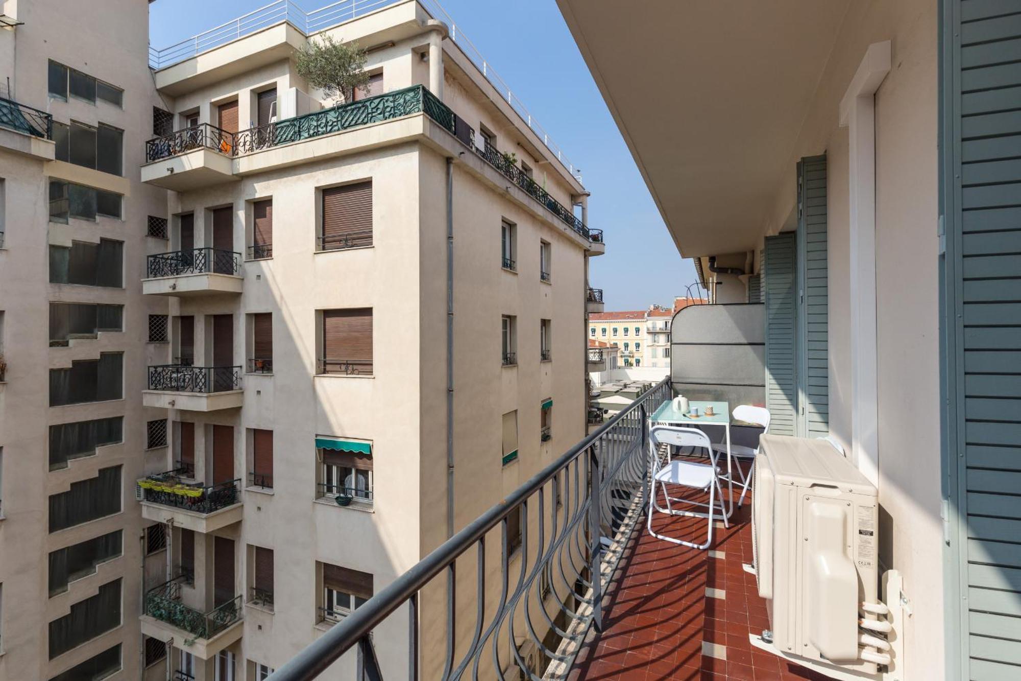 Appartement Ultra Large 2 Bdr Near Massena Square Nice