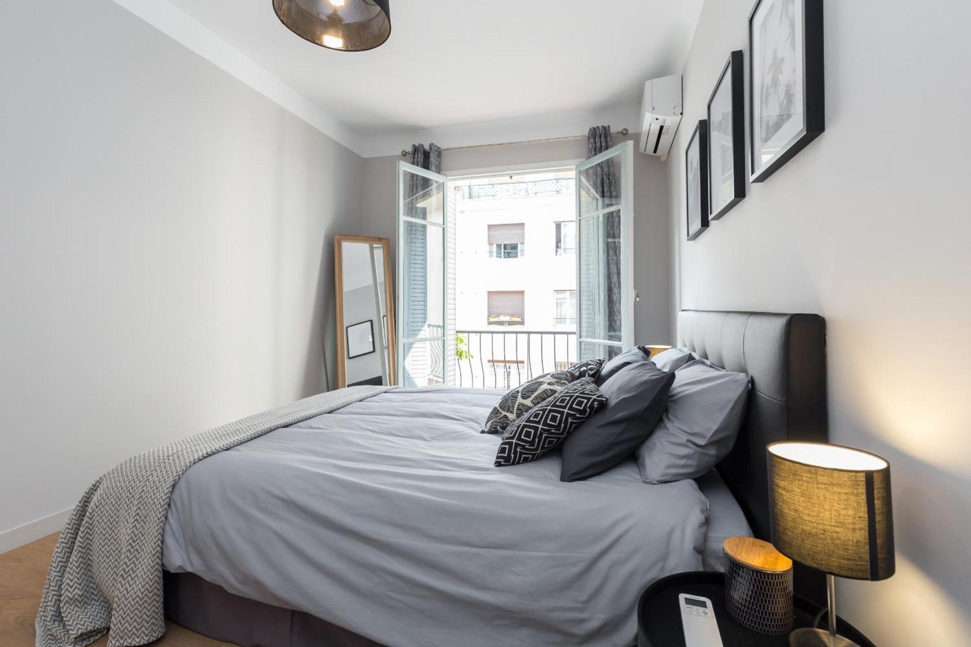 Ultra Large 2 Bdr Near Massena Square Appartement Nice